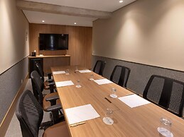 Mercure Curitiba Golden Hotel