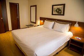 Mercure Curitiba Golden Hotel