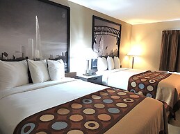Super 8 by Wyndham Elgin