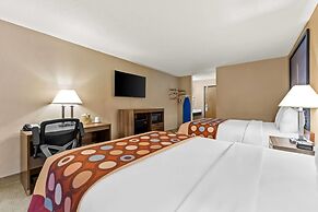 Super 8 by Wyndham Elgin
