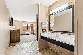 Super 8 by Wyndham Elgin