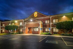 Super 8 by Wyndham Elgin