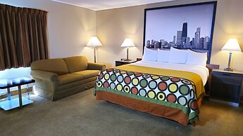 Super 8 by Wyndham Elgin