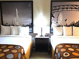 Super 8 by Wyndham Elgin