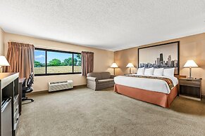 Super 8 by Wyndham Elgin