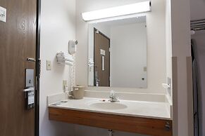 Super 8 by Wyndham Elgin