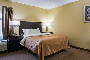 Quality Inn & Suites Greensburg I-74