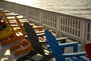 Sailport Waterfront Suites