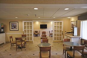 La Quinta Inn & Suites by Wyndham Tampa Fairgrounds - Casino