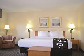 La Quinta Inn & Suites by Wyndham Tampa Fairgrounds - Casino