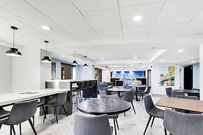 La Quinta Inn & Suites by Wyndham Jacksonville Mandarin