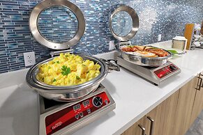 La Quinta Inn & Suites by Wyndham Jacksonville Mandarin