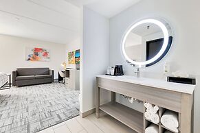 La Quinta Inn & Suites by Wyndham Jacksonville Mandarin