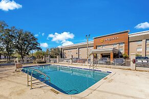 La Quinta Inn & Suites by Wyndham Jacksonville Mandarin