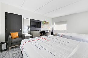 La Quinta Inn & Suites by Wyndham Jacksonville Mandarin