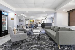 La Quinta Inn & Suites by Wyndham Jacksonville Mandarin