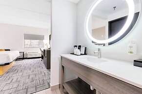 La Quinta Inn & Suites by Wyndham Jacksonville Mandarin