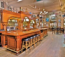 Historic Anchorage Hotel