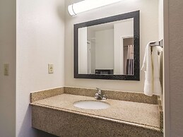 Wingate by Wyndham Brunswick GA / I-95