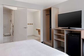 Spark by Hilton Savannah Midtown