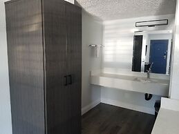 Studio 6 Sacramento, CA - Natomas & SMF Airport