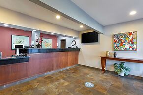 Best Western Plus Altoona Inn