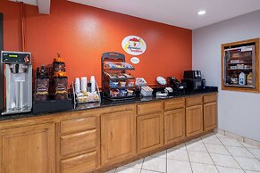 Super 8 by Wyndham Mattoon