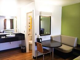 Motel 6 Longview, TX - North