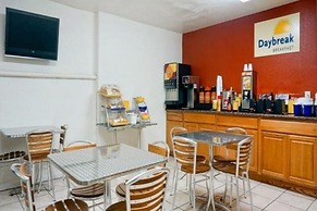 Days Inn by Wyndham Mission Valley/SDSU