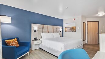 Best Western Plus The Inn at Hampton