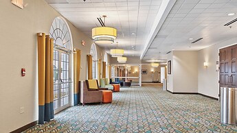 Best Western Plus The Inn at Hampton
