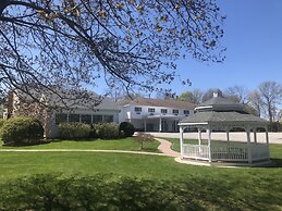 Best Western Plus The Inn at Hampton