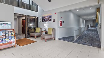 Best Western Plus The Inn at Hampton