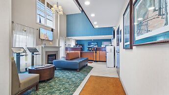 Best Western Plus The Inn at Hampton