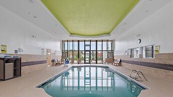 Best Western Plus The Inn at Hampton
