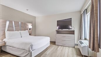 Best Western Plus The Inn at Hampton