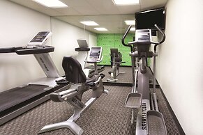 La Quinta Inn & Suites by Wyndham Miami Airport East