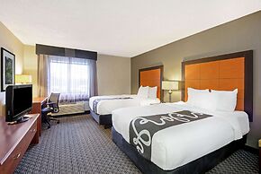 La Quinta Inn & Suites by Wyndham Harrisburg Airport Hershey