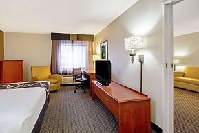 La Quinta Inn & Suites by Wyndham Harrisburg Airport Hershey