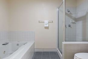 Quality Inn Magnolia