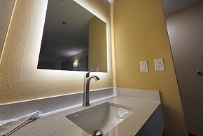 Super 8 by Wyndham Peoria