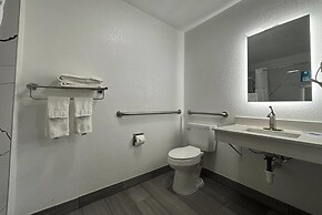 Super 8 by Wyndham Peoria