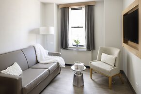 Hotel Saint Clair- Magnificent Mile