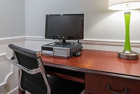 Super 8 by Wyndham Alexander City