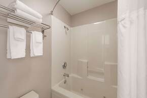 Super 8 by Wyndham Alexander City