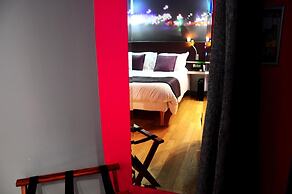 Hotel Lumières Montmartre Paris
