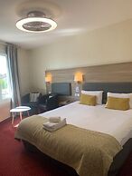Brit Hotel Bleu Nuit