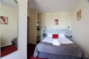 Brit Hotel Bleu Nuit