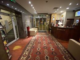 Hotel Charles