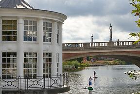 The Mitre, Hampton Court
